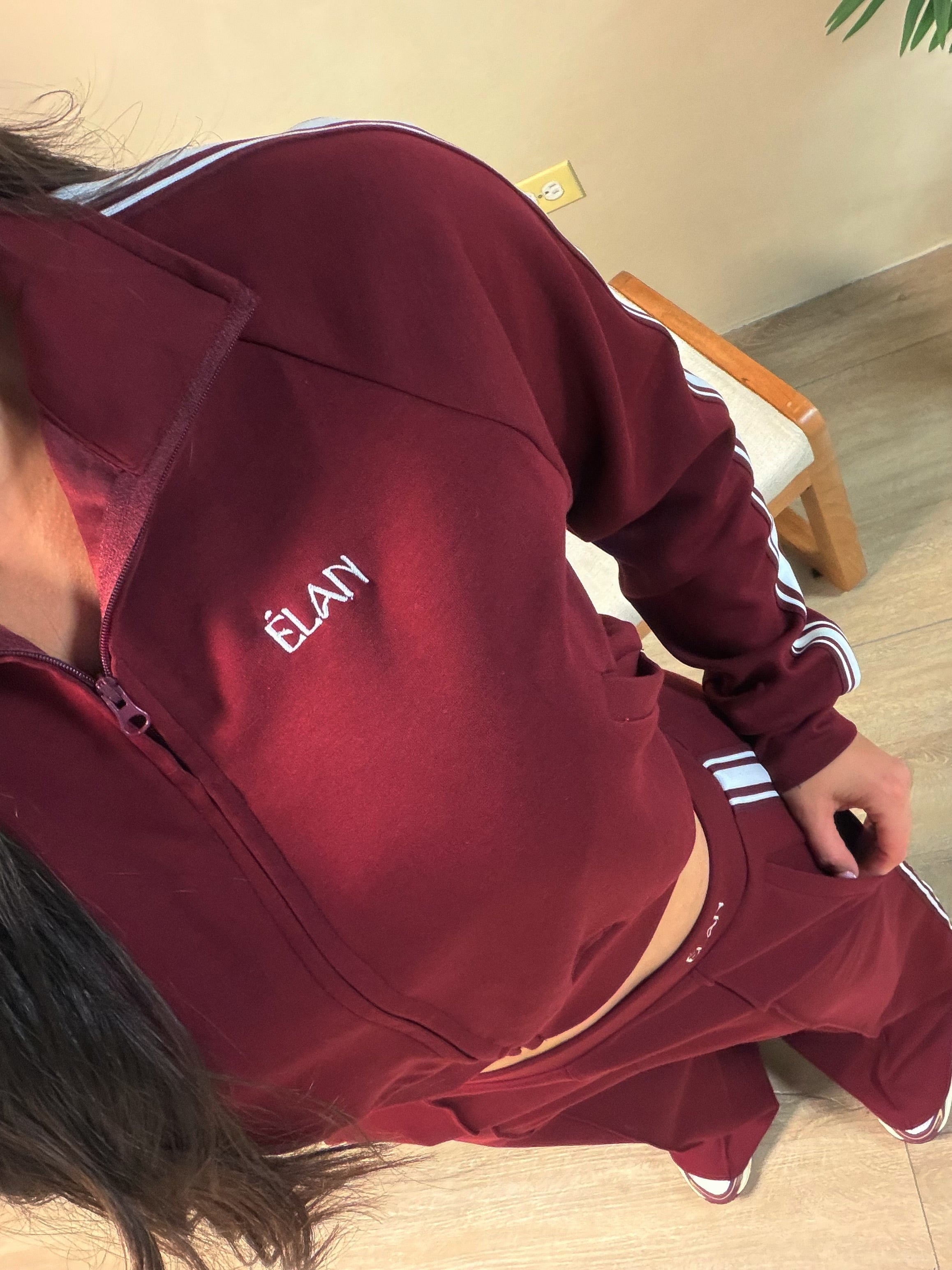 BURGUNDY SWEATPANTS SET